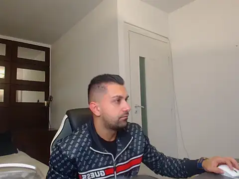 Snapshot of BryceReign chatting on April 2026 04:17:01 AM BryceReign online show from April 2026 04:17:01 AM