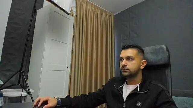 Snapshot of BryceReign chatting on March 2026 05:43:01 AM BryceReign online show from March 2026 05:43:01 AM