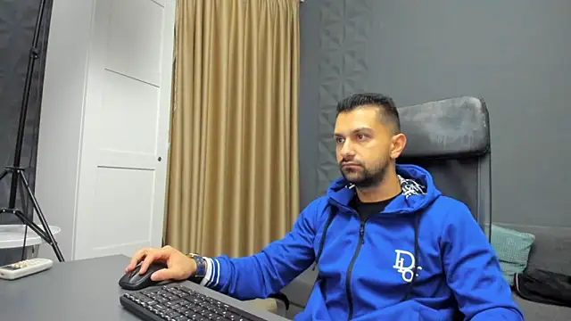 Snapshot of BryceReign chatting on March 2026 04:25:01 AM BryceReign online show from March 2026 04:25:01 AM