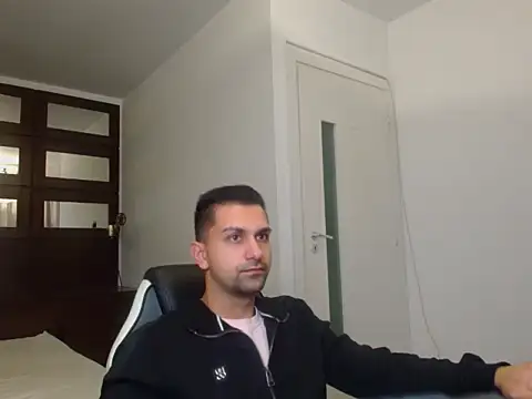 Snapshot of BryceReign chatting on April 2026 04:19:02 AM BryceReign online show from April 2026 04:19:02 AM