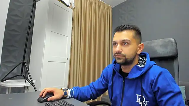 Snapshot of BryceReign chatting on March 2026 05:30:02 AM BryceReign online show from March 2026 05:30:02 AM