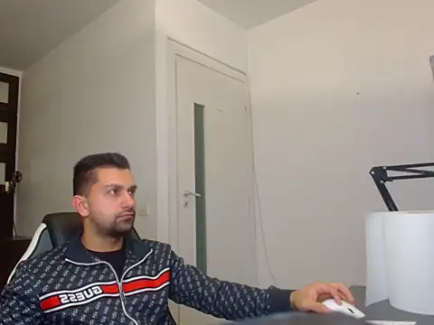 Snapshot of BryceReign chatting on April 2026 04:19:01 AM BryceReign online show from April 2026 04:19:01 AM