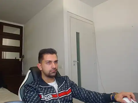 Snapshot of BryceReign chatting on April 2026 04:25:01 AM BryceReign online show from April 2026 04:25:01 AM