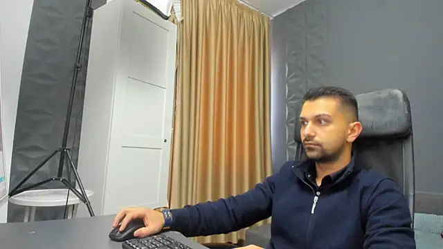 Snapshot of BryceReign chatting on March 2026 05:39:02 AM BryceReign online show from March 2026 05:39:02 AM