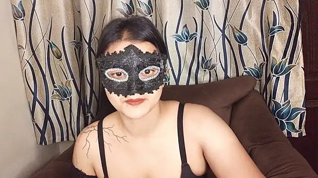 Punjabi baddie  online show from March 2026 05:03:01 PM