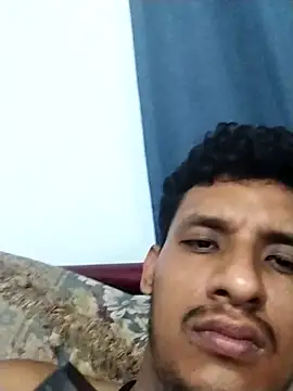 danielmrz11 online show from April 2026 06:09:02 AM