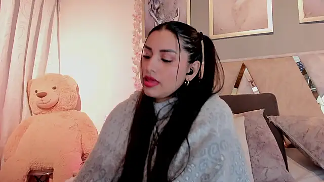Mrs Daniels online show from April 2026 01:47:01 AM