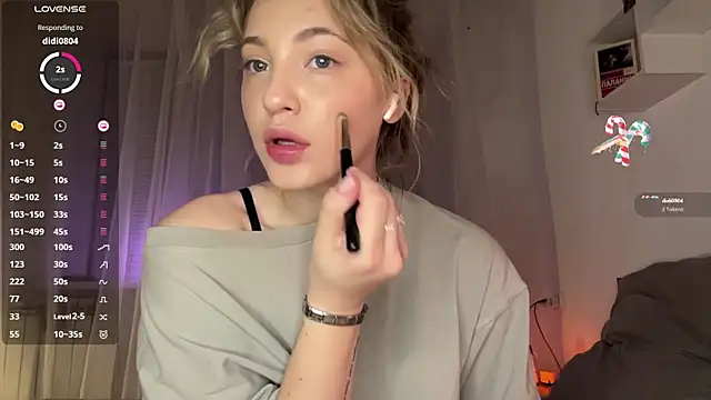 1Kellynaive online show from April 2026 05:39:01 PM