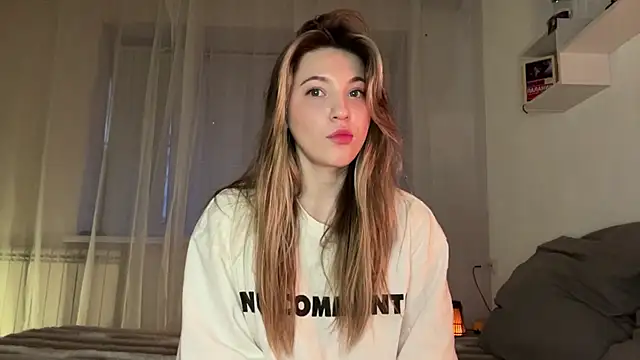 1Kellynaive online show from April 2026 04:15:01 PM