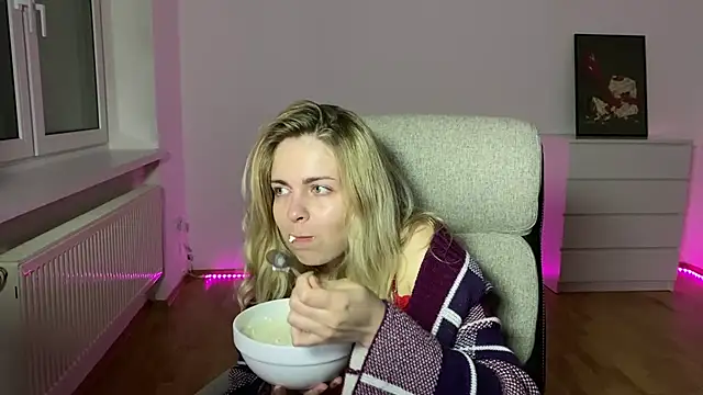 EvaKraz online show from April 2026 09:51:02 PM