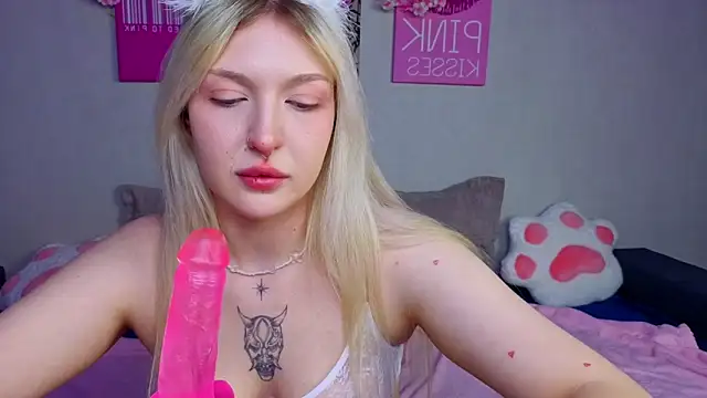 BlondieSummer online show from May 2026 11:15:01 AM