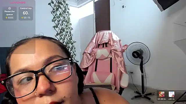 LisaTepes online show from March 2026 09:05:02 PM