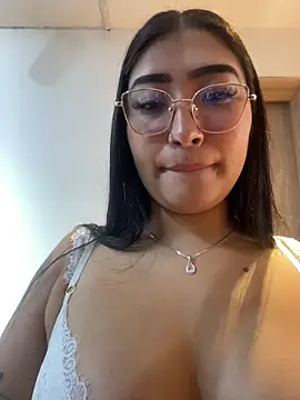 Snapshot of ami_santos chatting on March 2026 02:51:02 PM ami santos online show from March 2026 02:51:02 PM