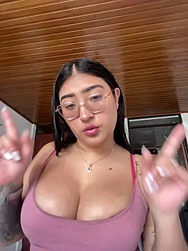 Snapshot of ami_santos chatting on March 2026 03:35:02 PM ami santos online show from March 2026 03:35:02 PM