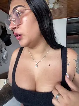 Snapshot of ami_santos chatting on March 2026 02:52:01 PM ami santos online show from March 2026 02:52:01 PM