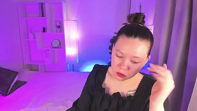 Vanessa ama online show from April 2026 02:07:02 AM