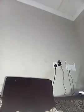 sexy-Qeen online show from March 2026 07:47:01 PM