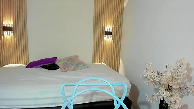 Snapshot of Lizzy_thow chatting on March 2026 05:08:02 AM Lizzy thow online show from March 2026 05:08:02 AM