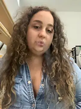 CurlyMaddie online show from July 2026 09:05:01 AM