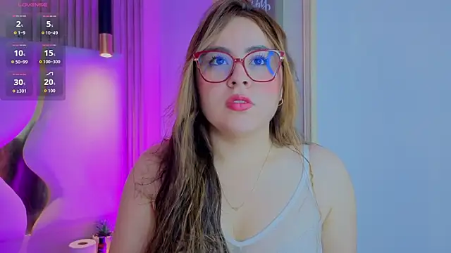 Snapshot of Renata_Jones1 chatting on May 2026 11:51:02 AM Renata Jones1 online show from May 2026 11:51:02 AM