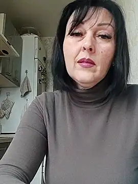 Snapshot of HelgaDennis chatting on March 2026 06:25:02 AM HelgaDennis online show from March 2026 06:25:02 AM