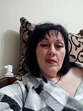 HelgaDennis online show from May 2026 06:41:02 PM