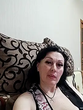 HelgaDennis online show from June 2026 07:52:01 PM