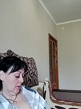 HelgaDennis online show from May 2026 01:49:01 PM