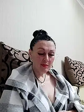 HelgaDennis online show from June 2026 07:36:02 PM