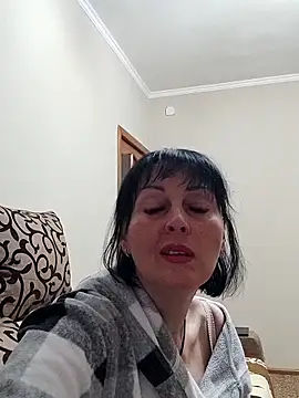 HelgaDennis online show from April 2026 09:16:01 PM