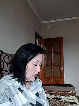 Snapshot of HelgaDennis chatting on March 2026 07:10:02 AM HelgaDennis online show from March 2026 07:10:02 AM