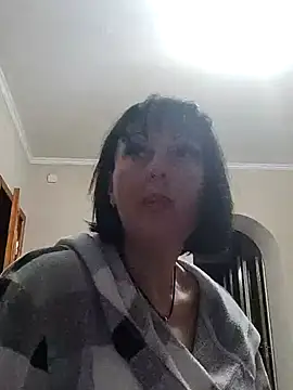 HelgaDennis online show from April 2026 05:50:01 PM