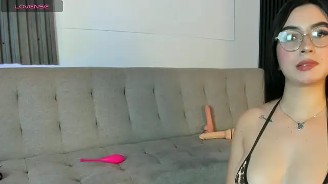  emily gilll  online show from July 2026 09:04:01 PM