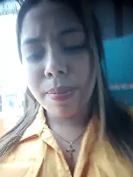 Yelii  online show from May 2026 04:27:01 PM
