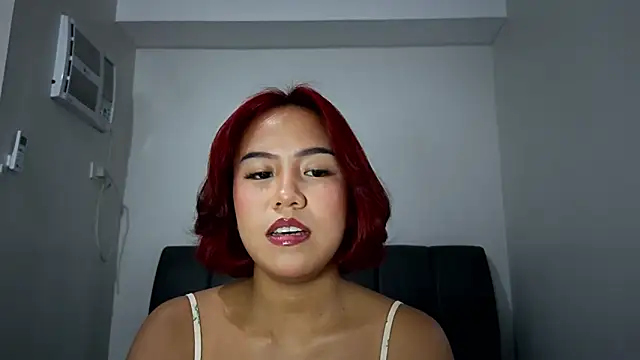 Snapshot of misscutee chatting on April 2026 01:37:02 PM misscutee online show from April 2026 01:37:02 PM