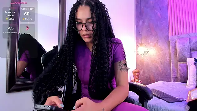 alina sauvage online show from May 2026 07:58:01 PM