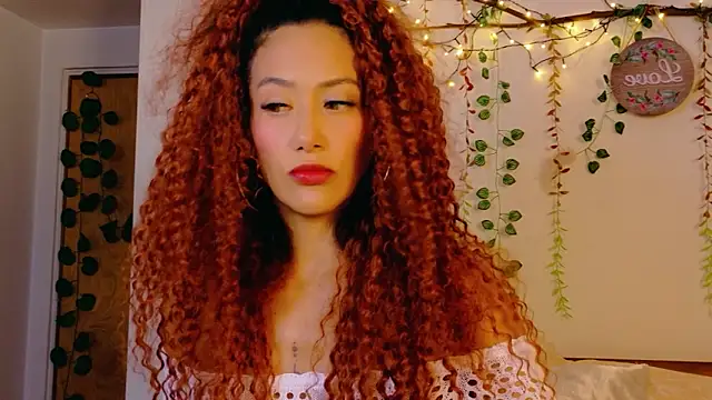 Ajua  Uva online show from April 2026 11:34:02 PM