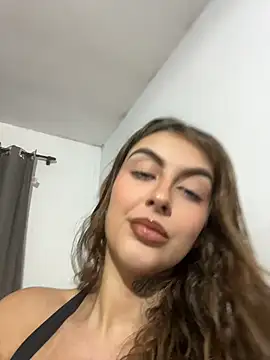Snapshot of miiabellovic chatting on June 2026 09:03:02 PM miiabellovic online show from June 2026 09:03:02 PM