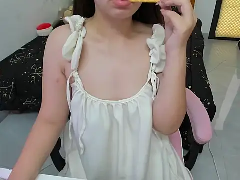 Snapshot of Chi_xinh19 chatting on April 2026 09:16:02 AM Chi xinh19 online show from April 2026 09:16:02 AM