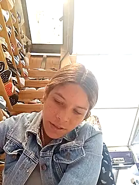 alanna6950 online show from April 2026 06:14:02 PM