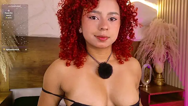 lara curly online show from May 2026 07:01:02 AM