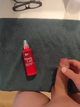 Essie deLona online show from June 2026 01:55:02 PM