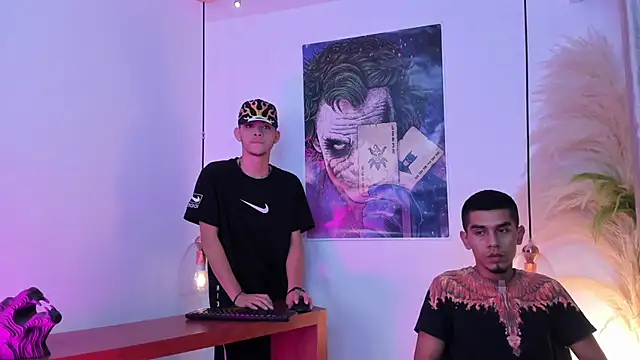 your d0ll1 online show from May 2026 12:41:01 PM