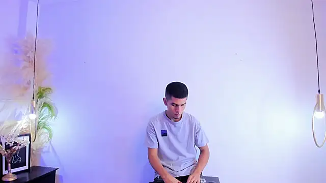 your d0ll1 online show from April 2026 12:41:01 PM