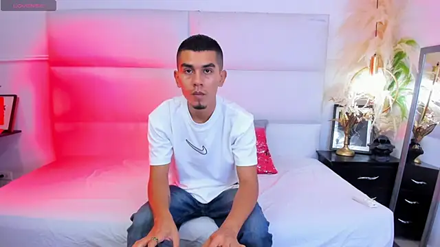 your d0ll1 online show from April 2026 12:53:01 PM