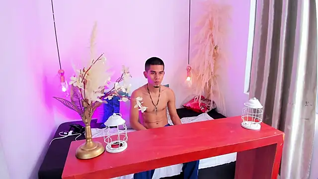 your d0ll1 online show from June 2026 01:00:02 PM