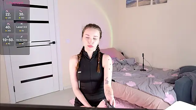 HappyLeya online show from March 2026 01:34:02 PM