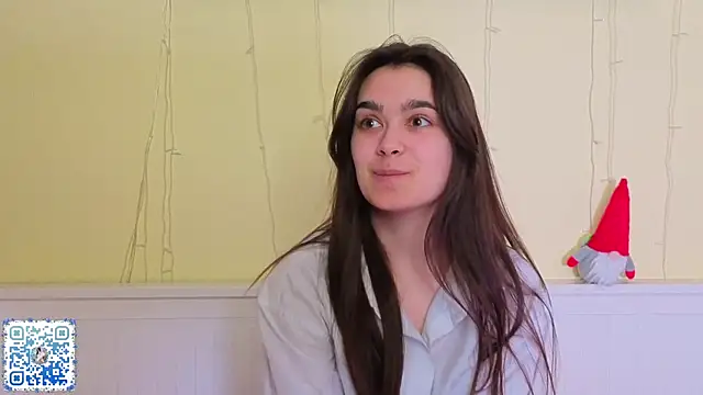 LuciKardos online show from April 2026 07:09:02 PM