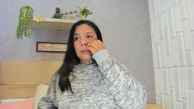 Cloee evans online show from April 2026 11:49:01 AM