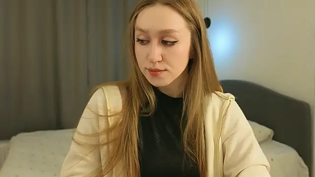 mowalova online show from March 2026 08:09:01 PM